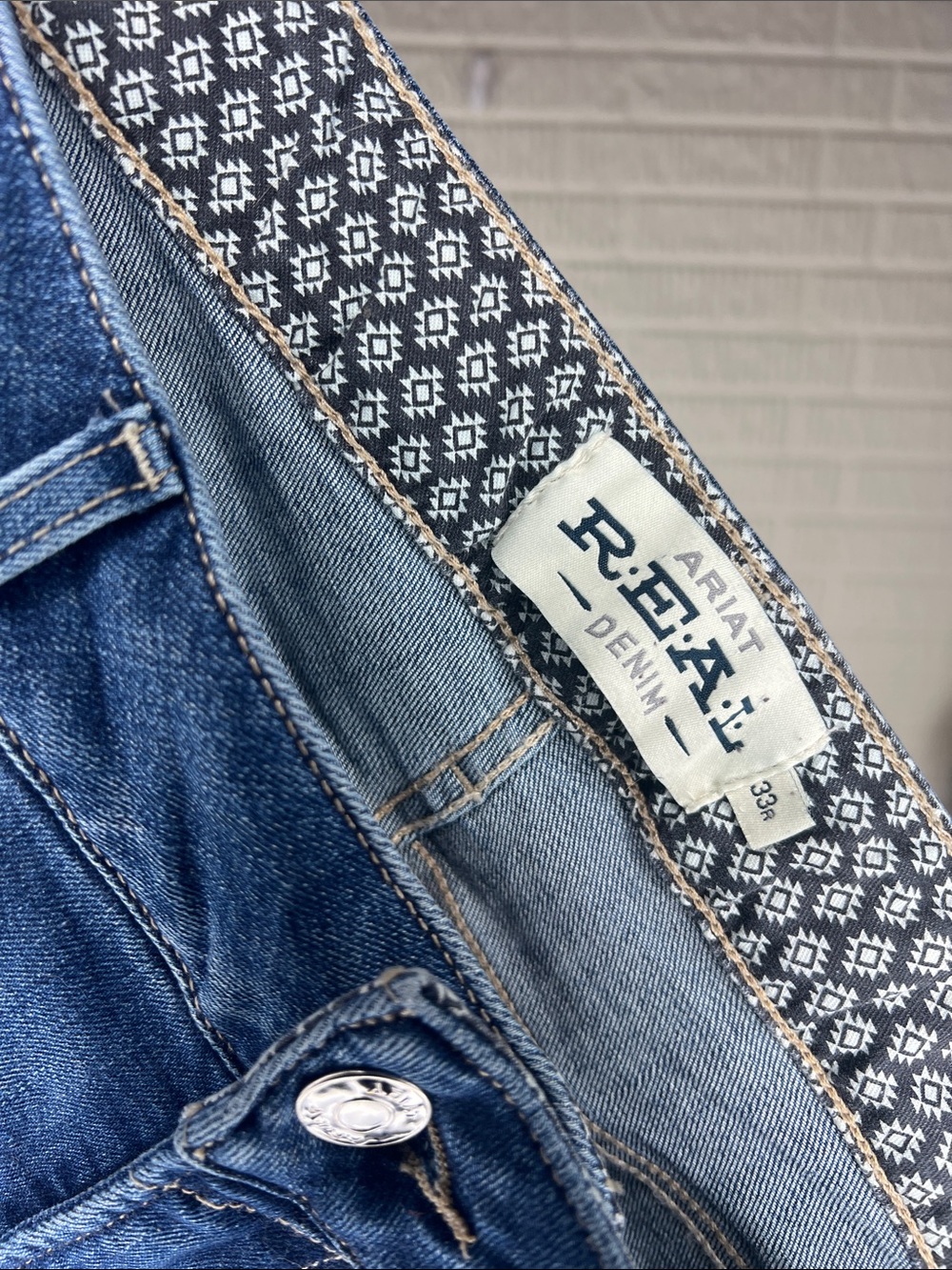 Ariat Women’s Perfect Rise Straight Jeans - Picture 3 of 4